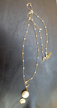 Charger l&#39;image dans la galerie, Collier plaqué or, perle d&#39;eau douce
